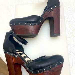 *GIANNI BINI* Black Studded Heel. Size 8.5